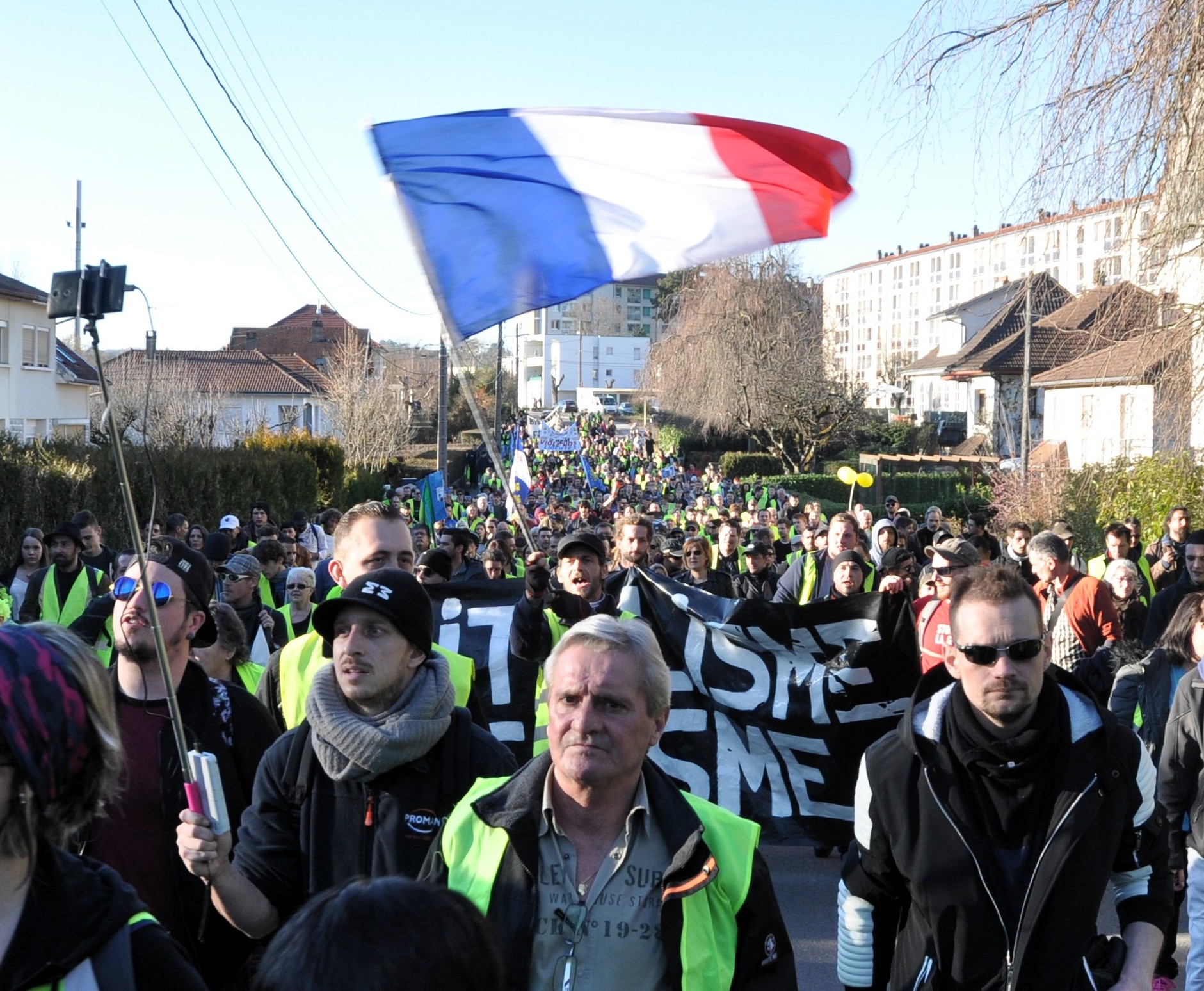 Dsc 0107. Acte Xiv Gilets Jaunes 16 Février 2019 Besançon Toufik De Planoise