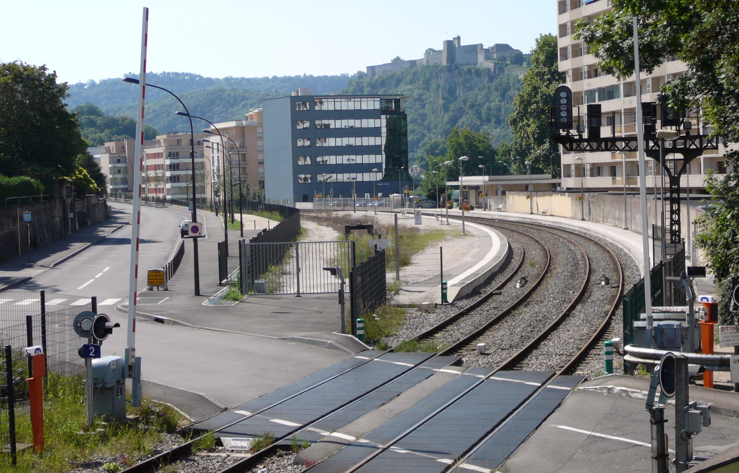 Gare De Besançon Mouillère Vue D'ensemble