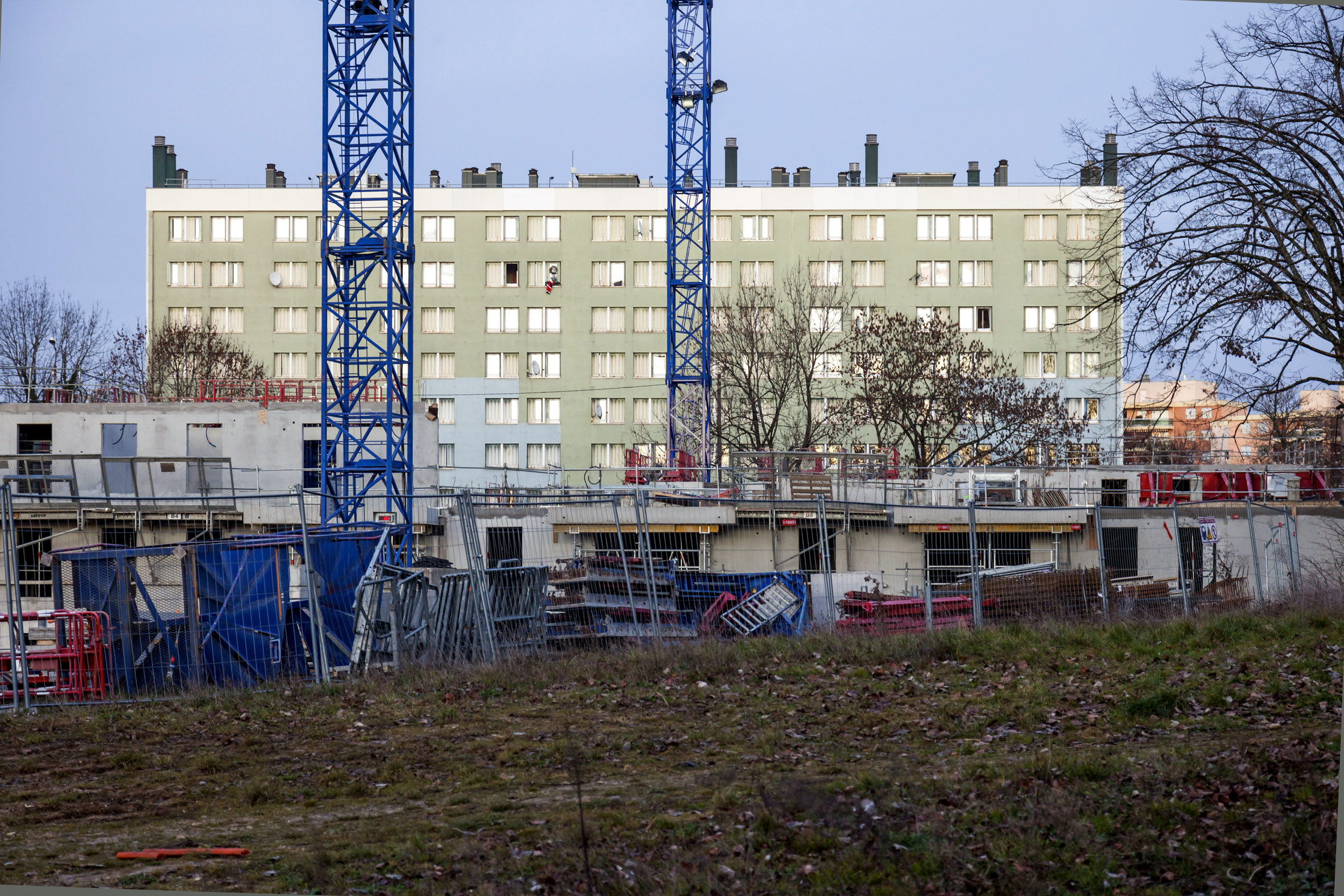Plan large de la barre d'immeuble à Fontaine Ecu, avant que celle-ci ne soit démolie