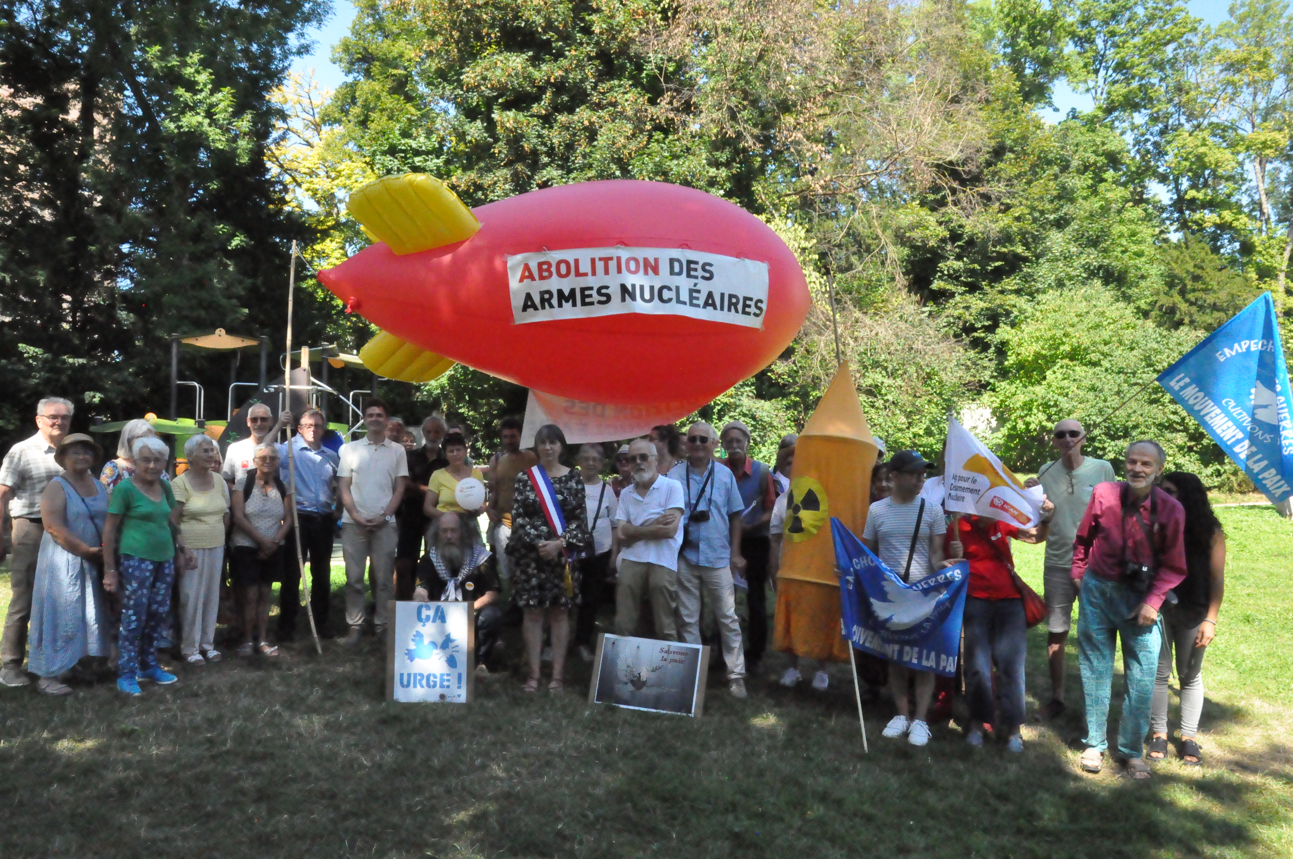 « Nous revendiquons le droit de vivre libres, libéré·e·s de la menace nucléaire »
