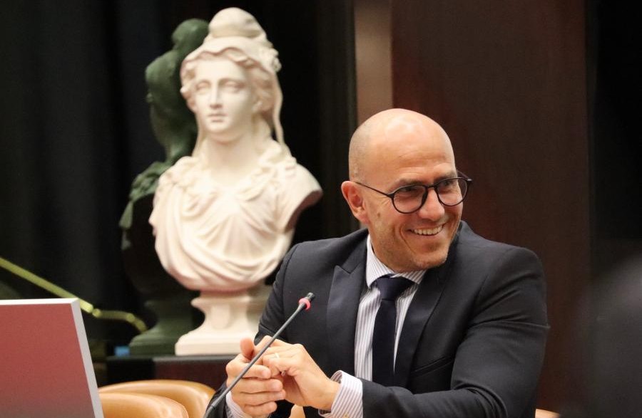 Ludovic Fagaut est-il suffisamment payé ?