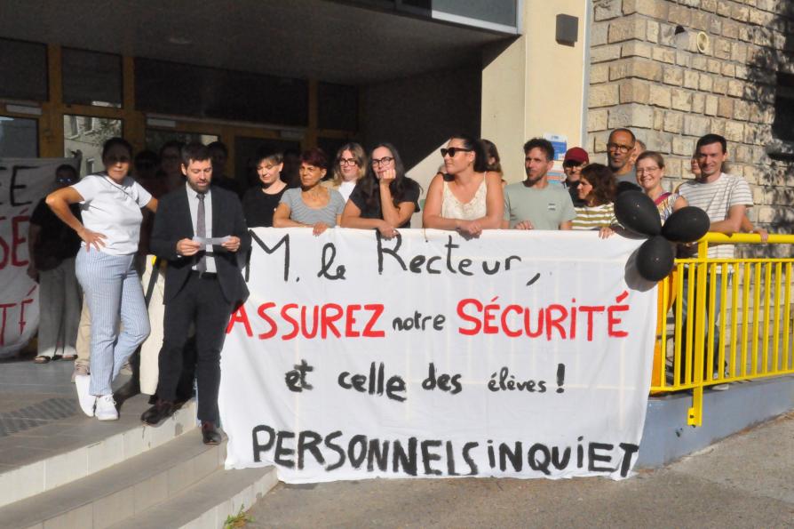Grève au collège Stendhal de Besançon : « Est-ce qu’on va attendre un nouveau drame pour réagir ?