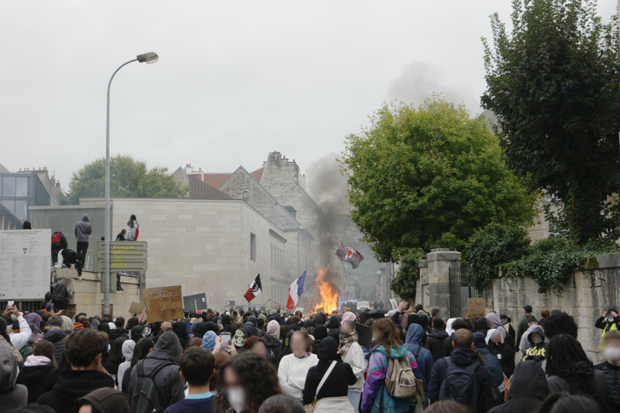« Ce n’est pas l’ultragauche qui fait que ça pète, mais dix ans de Macron » : Le 17 octobre à Besançon, chronique d’un soulèvement populaire